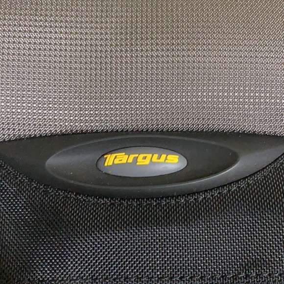 Targus Computer Bag NWOT - Picture 2 of 9